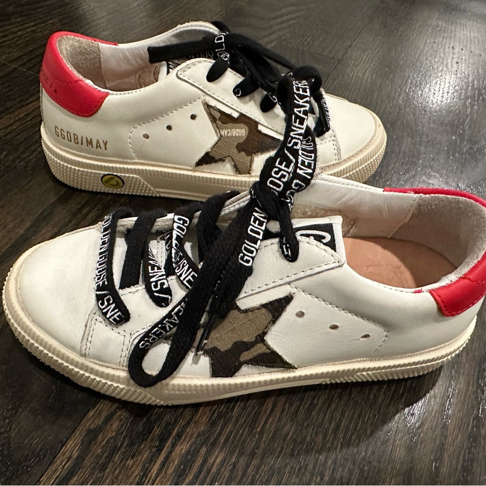 Golden Goose Kids Superstar Distressed Lace Up camo/red, brand new, size 28